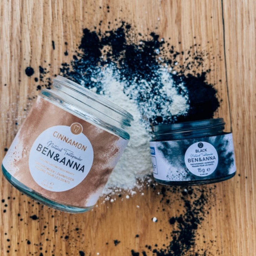 Ben & Anna Zubní prášek pro bělení zubů s aktivním uhlím 15 g