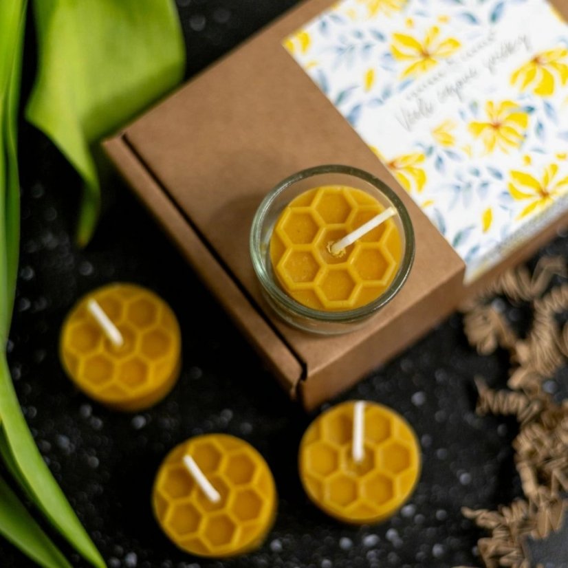 Vontree Candle Čajová svíčka ze včelího vosku se svícnem