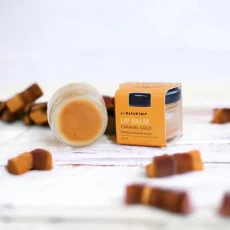 Almara Soap Přírodní balzám na rty Caramel Gold