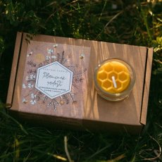 Vontree Candle Čajová svíčka ze včelího vosku se svícnem Plamínek radosti
