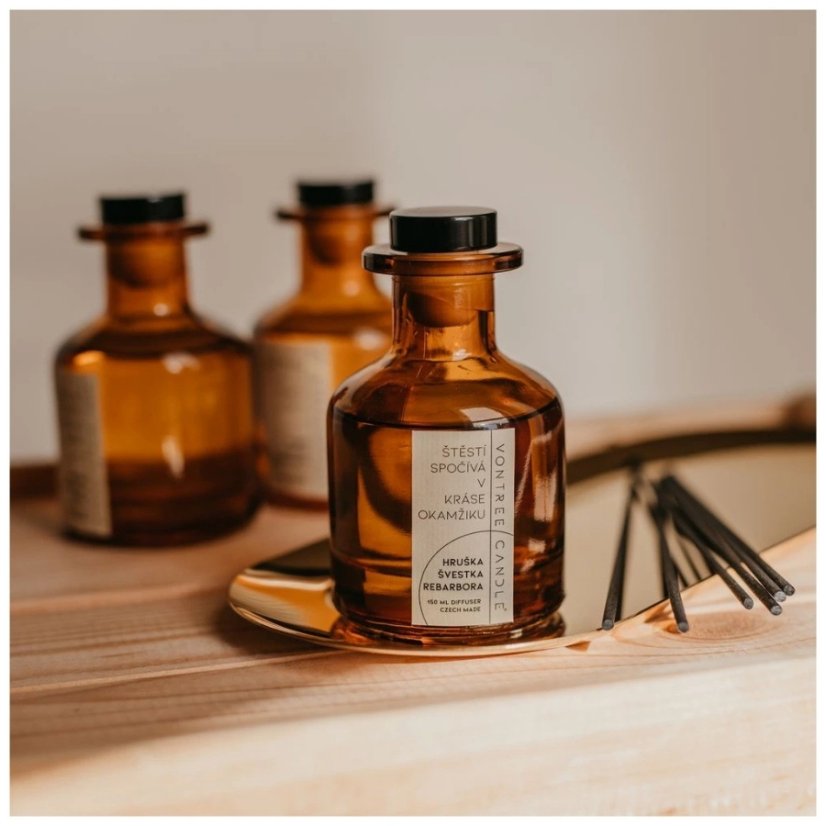 Vontree Candle Skleněný aroma difuzér Rebarbora, Hruška, Švestka