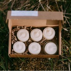 Vontree Candle Sójová čajová svíčka se svícnem Něžný dotek