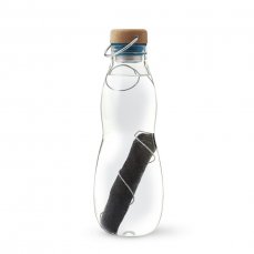 Black + Blum Skleněná láhev na vodu s aktivním uhlím