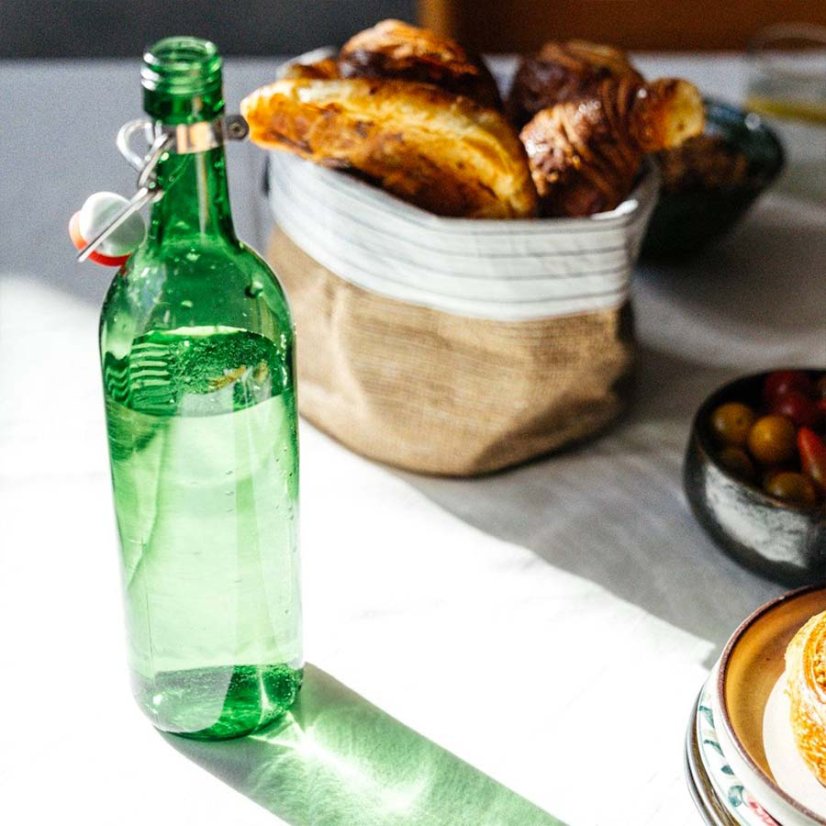 IWAS recyklovaná láhev na pití s patentním uzávěrem