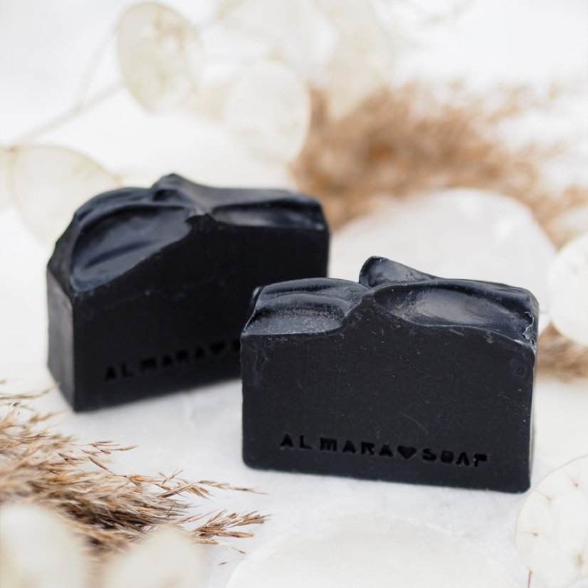 Almara Soap tuhé mýdlo Black as my Soul