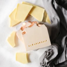 Almara Soap tuhé mýdlo White Chocolate