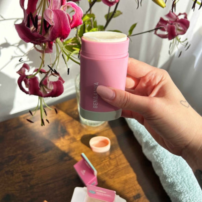 Ben & Anna Tuhý deodorant se znovupoužitelným aplikátorem  Love Me 40g