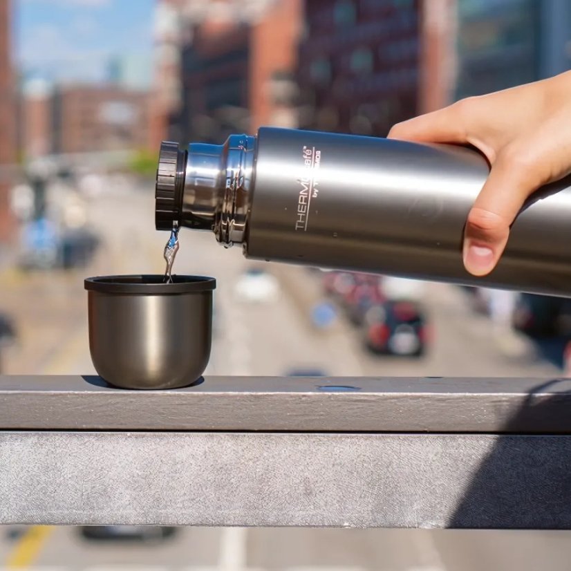 Thermos Termoska se šálkem na pití THERMOcafé 700 ml