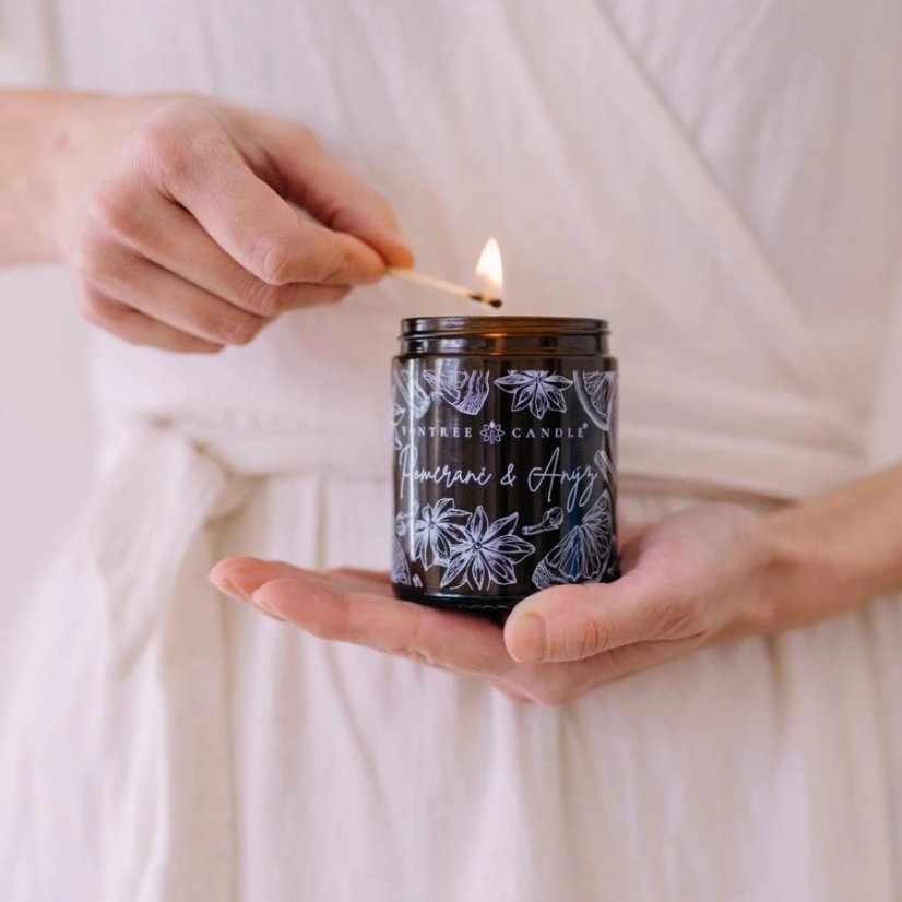 Vontree Candle Sójová vonná svíčka Pomeranč, Anýz 180 ml