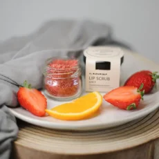Almara Soap Přírodní scrub na rty Juicy Lips