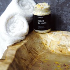 Almara Soap Luxusní sůl do koupele Night Passion