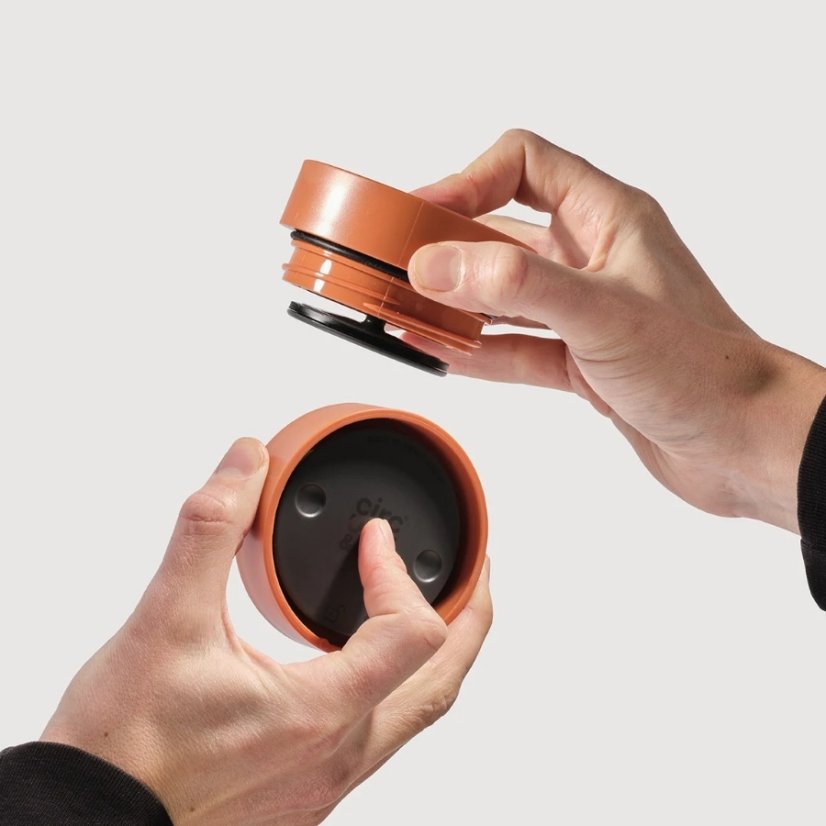 Circular & Co. Recyklovaný kelímek na pití 340 ml